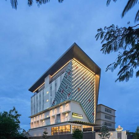 Maxonehotels At Kota Harapan Indah-Bekasi Exteriér fotografie