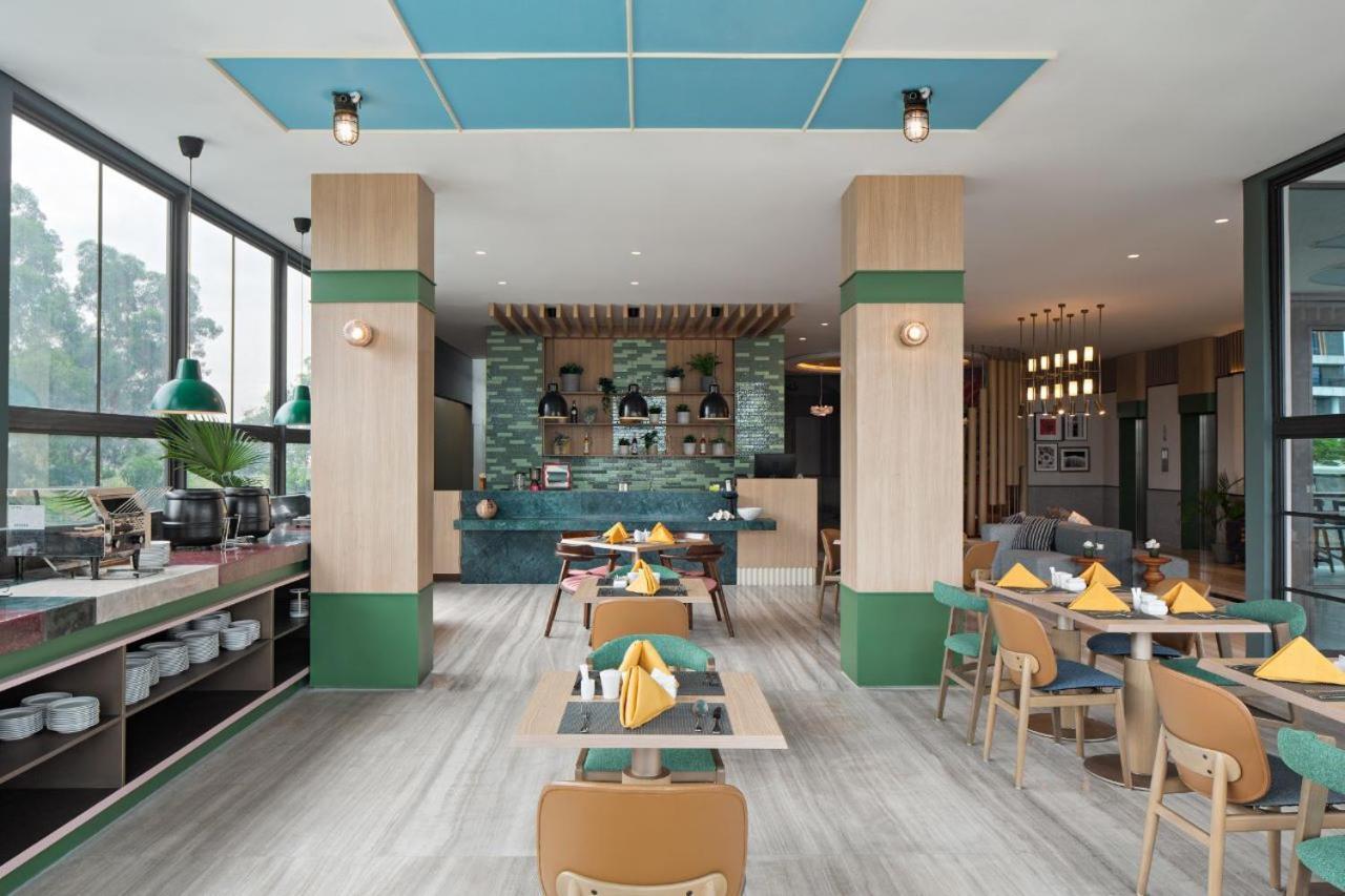Maxonehotels At Kota Harapan Indah-Bekasi Exteriér fotografie